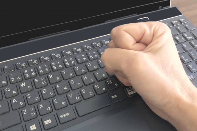 アフィリエイトはオワコンと叫ぶ